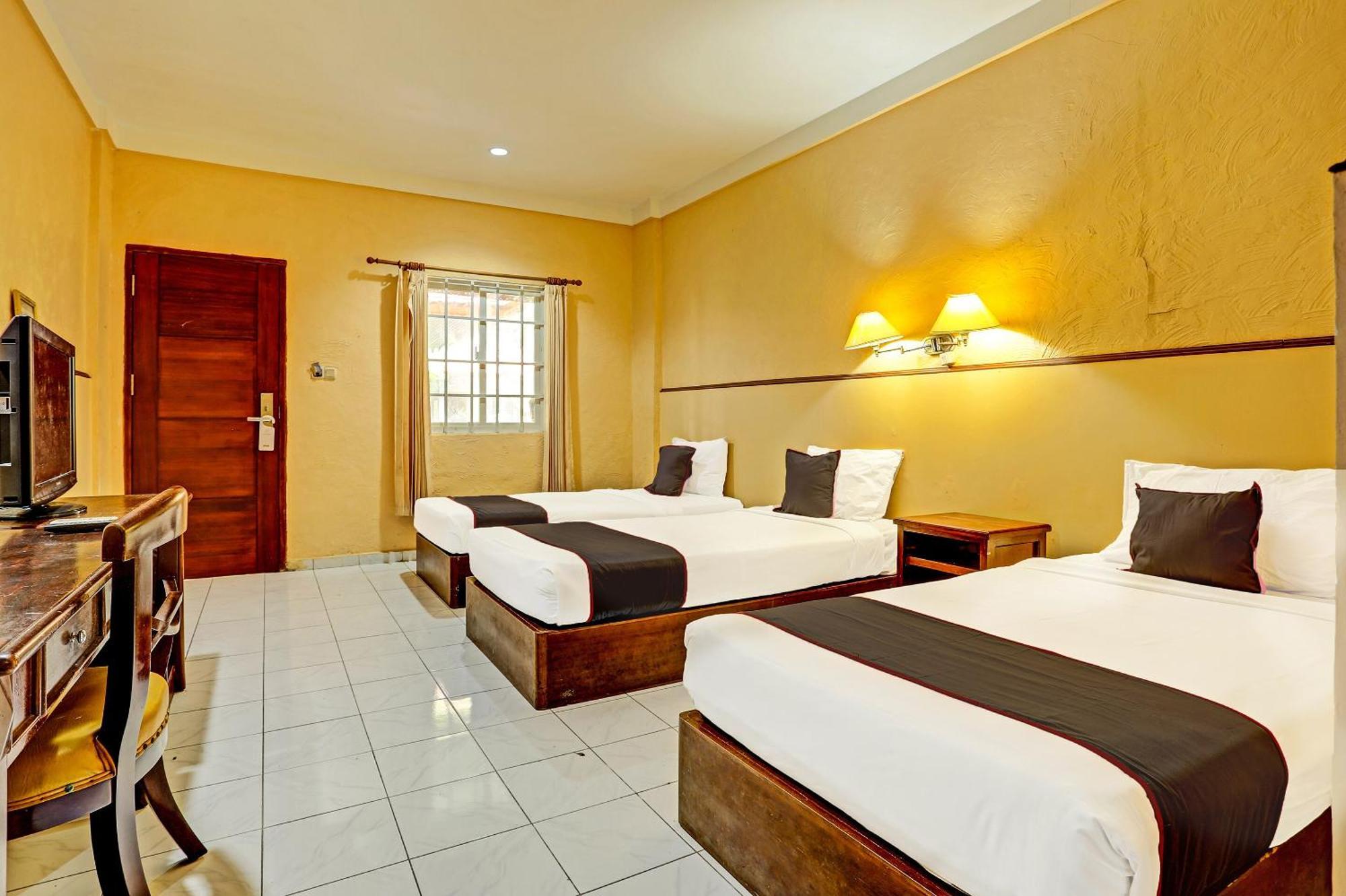 Collection O 91081 New Arena Hotel Kuta Lombok Exteriör bild
