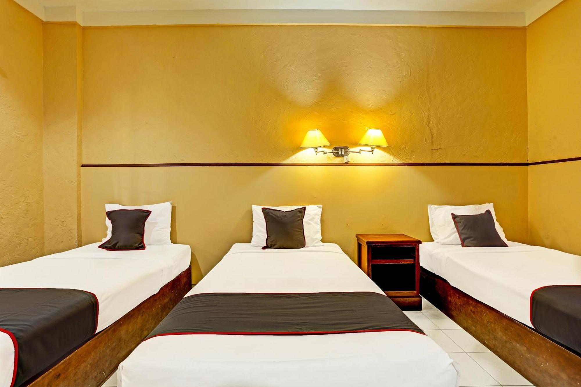 Collection O 91081 New Arena Hotel Kuta Lombok Exteriör bild