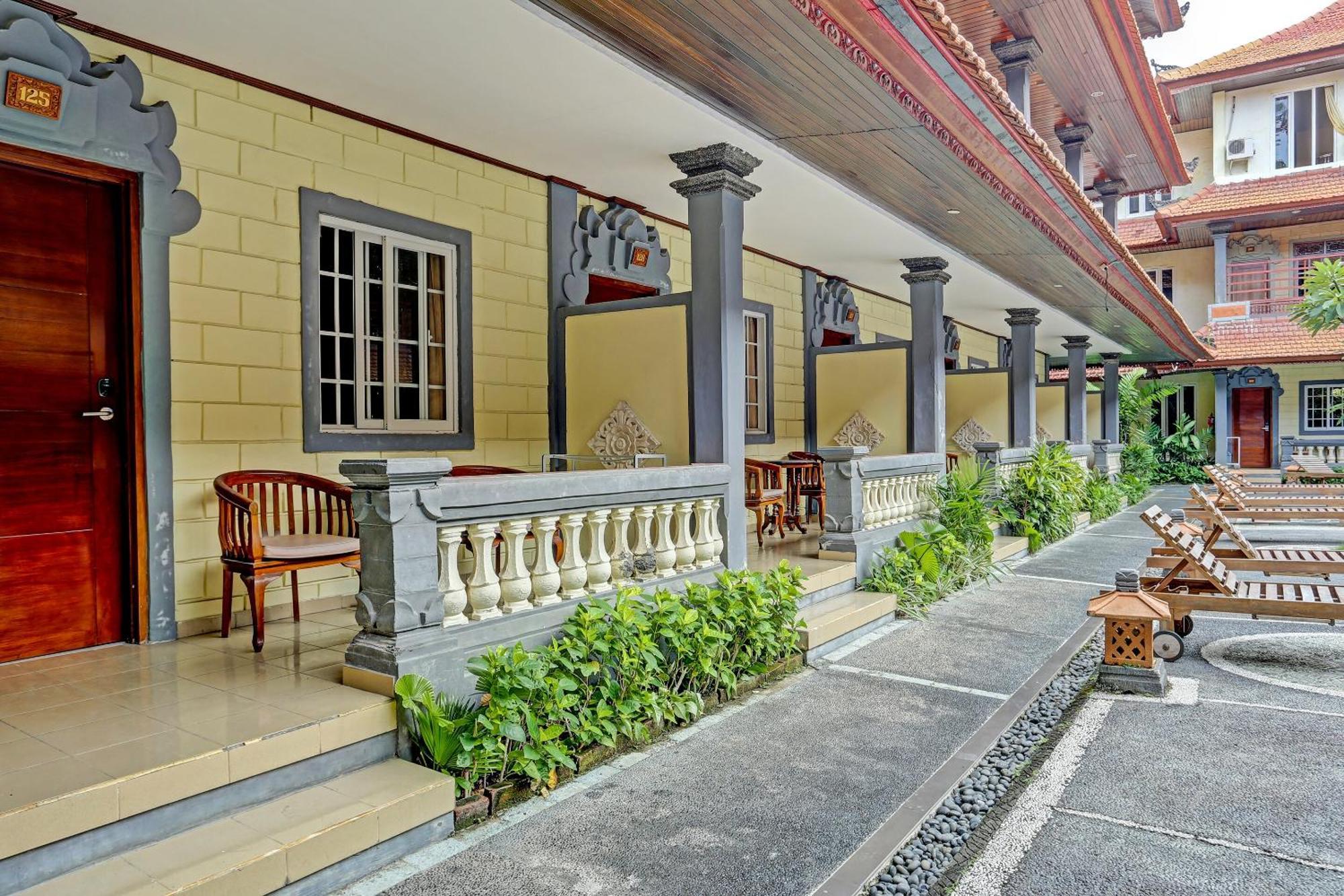 Collection O 91081 New Arena Hotel Kuta Lombok Exteriör bild